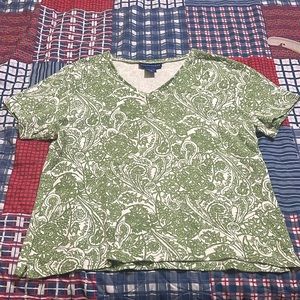 🎉SALE🎉$7 or 2 for $10🎉💚Karen Scott Green pattern M Shirt